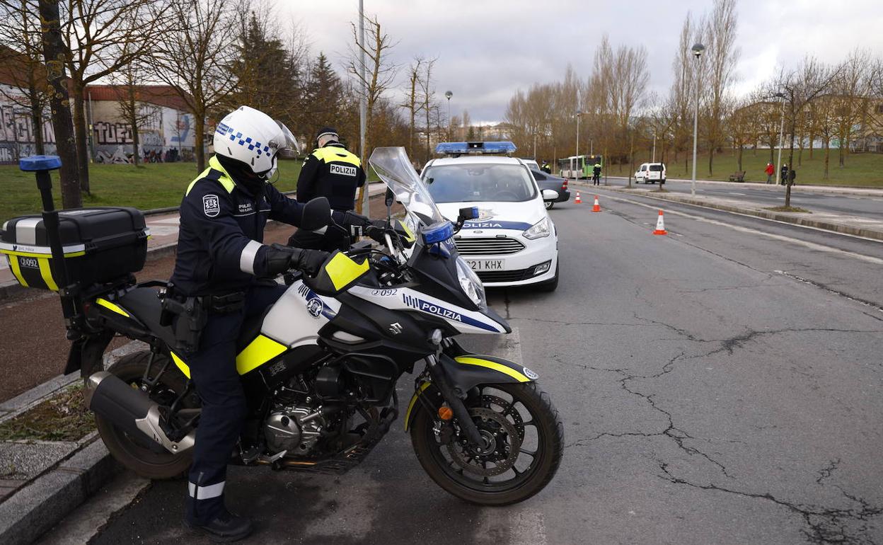 Detenido En Vitoria Por Agredir A Su Pareja | El Correo